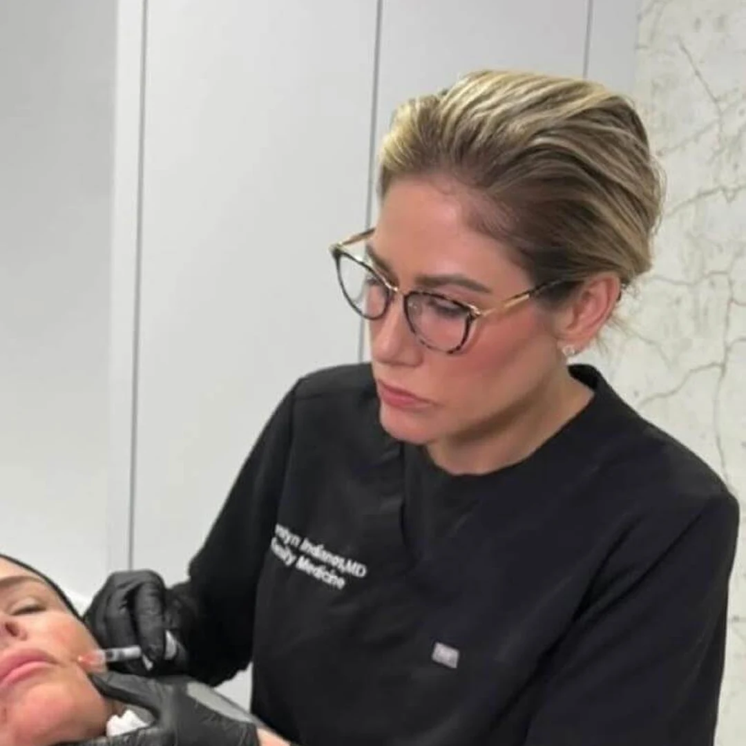 Dr. Carolyn Indianos, MD, performing a physician-led injection at Bespoke Aesthetics